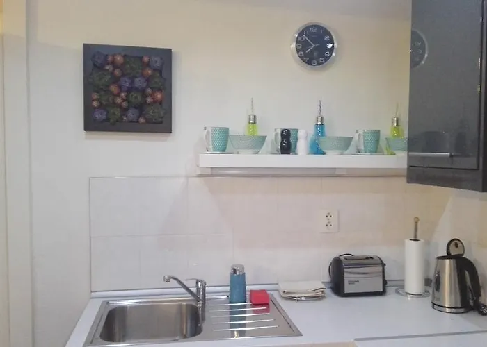 Jilska 449/14 アパート